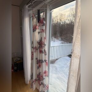 Dainty Hooligan White and Pink Floral Backless Dress